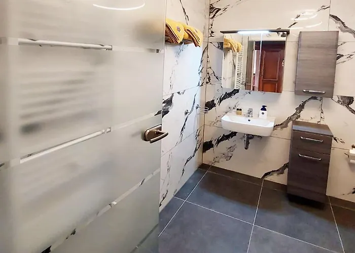 Queen Suite
